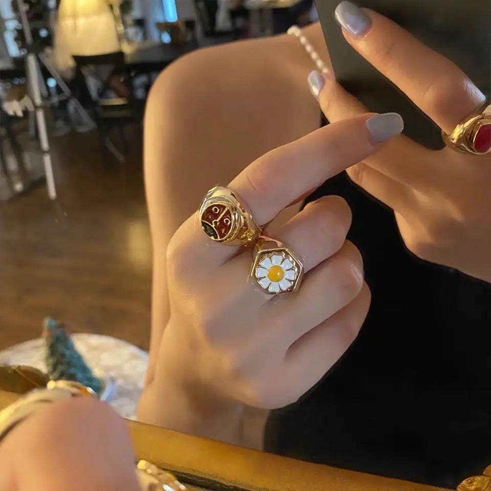 Flower daisy ring