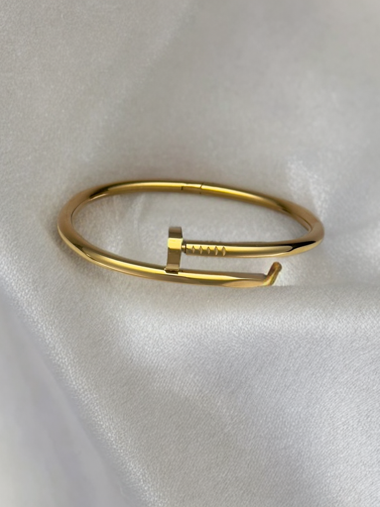 Stainless steel cuff bracelet
