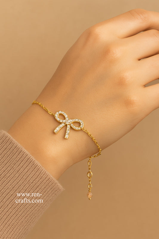 Magical bow bracelet