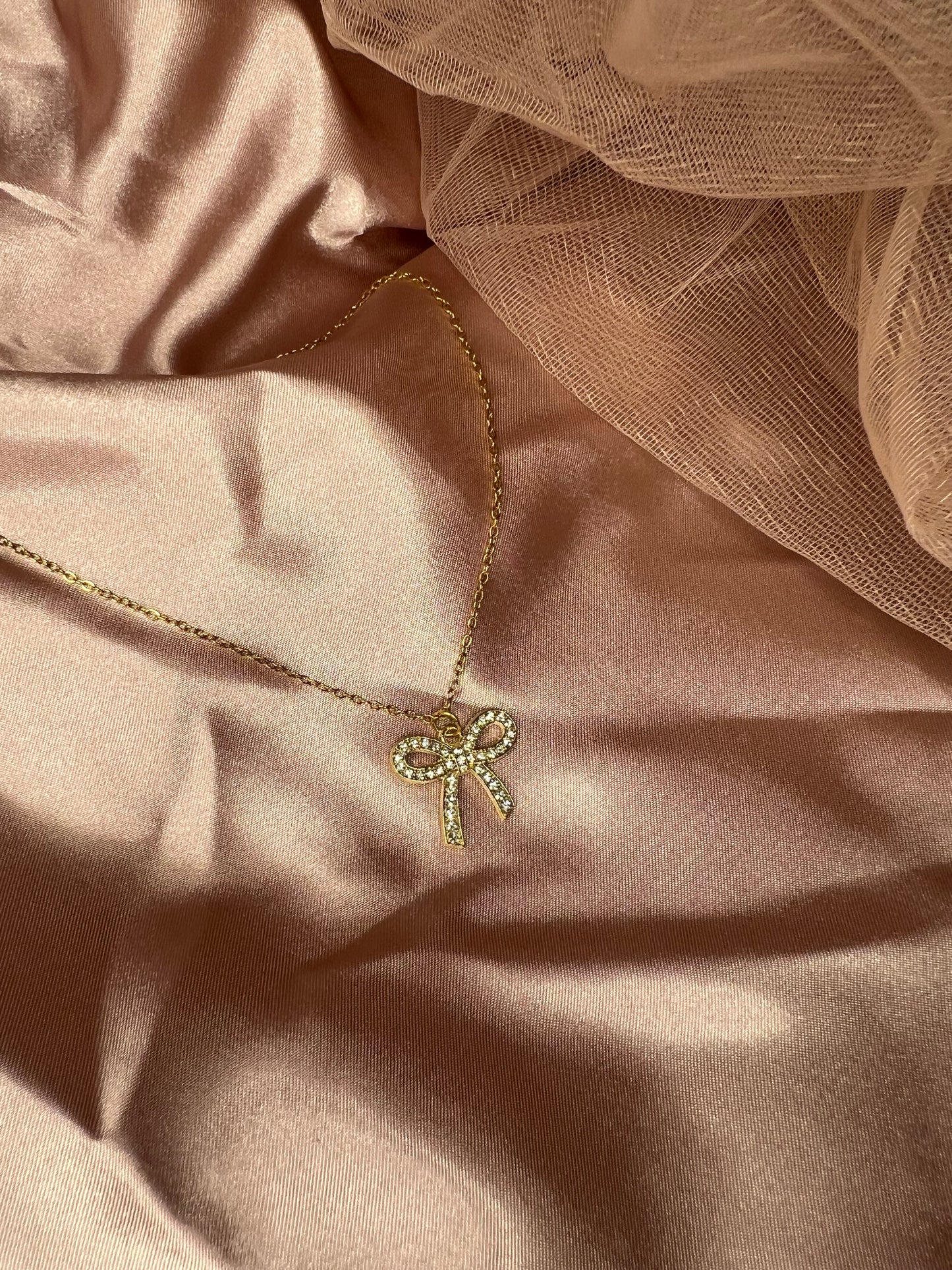 Diamond bow