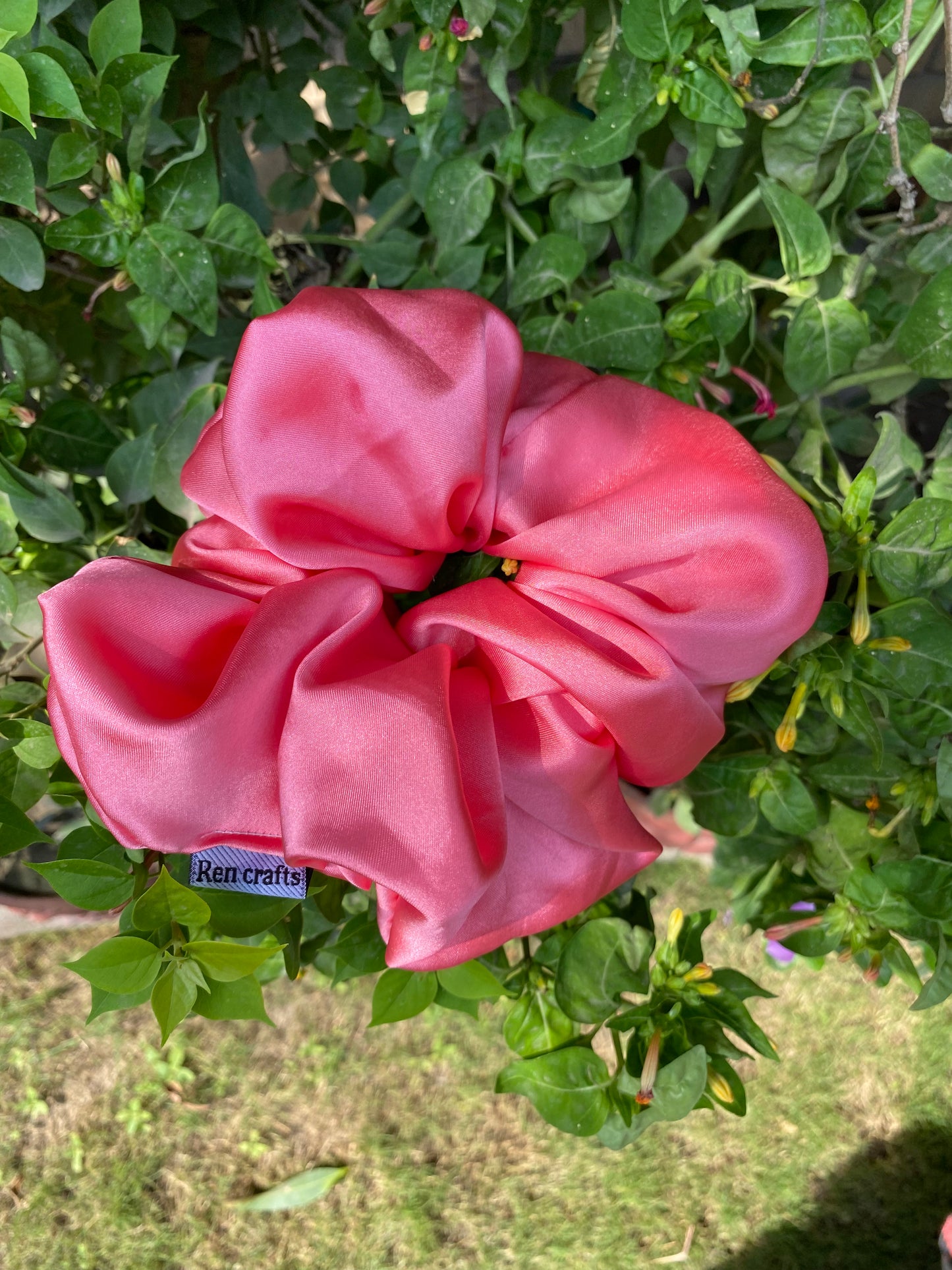 Hot pink Scrunchy XL