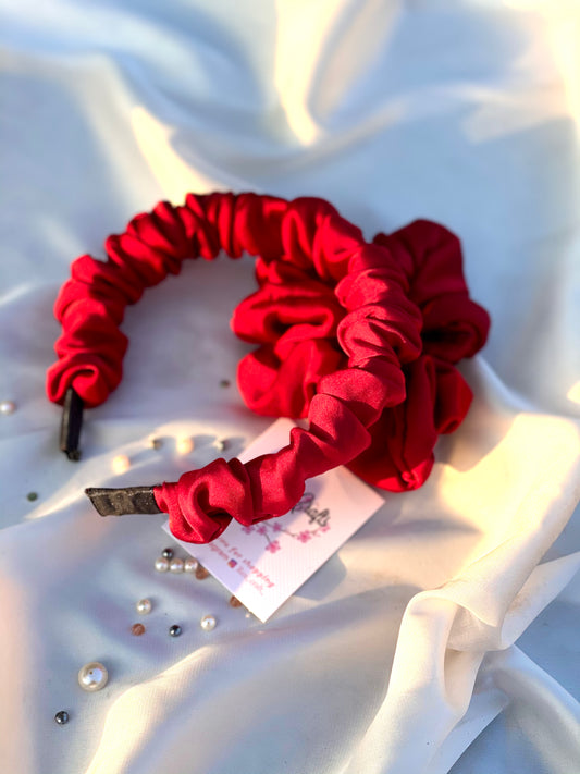 Red Scrunchy headband with Scrunchy