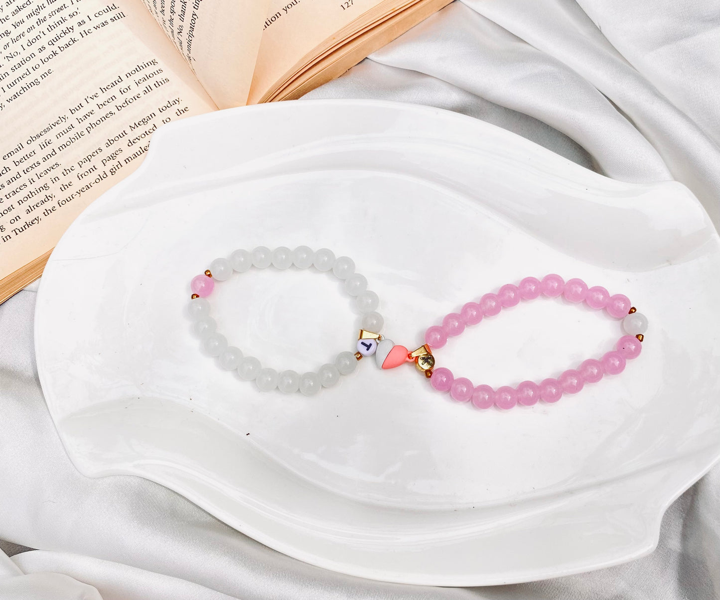 Magical Magnet bracelets pink /white