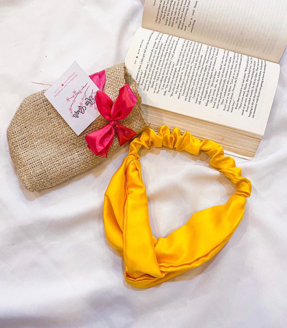 Turban headband colour gold