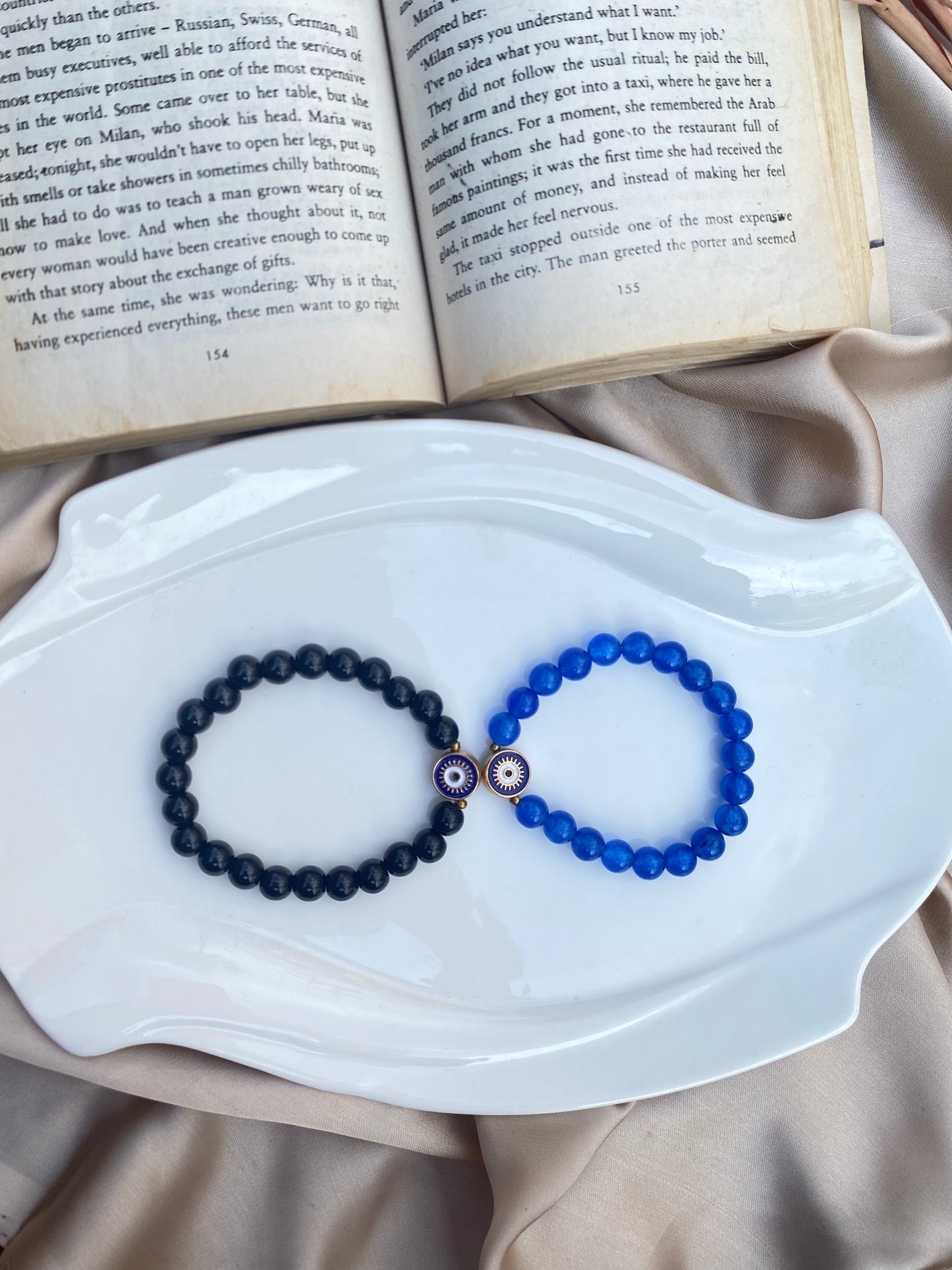 Eye pair bracelet
