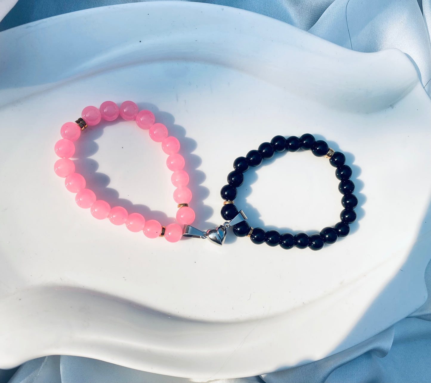 Magical heart magnet bracelets